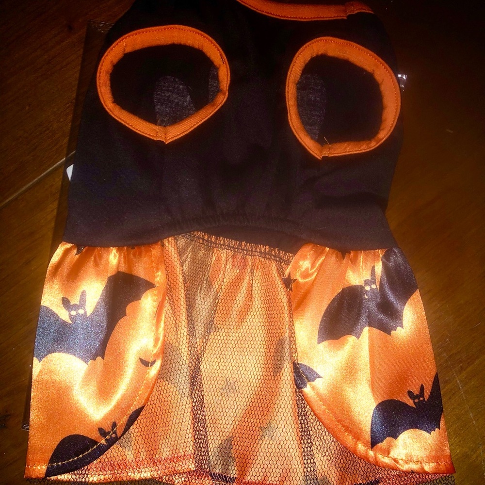 NWT Halloween Pet costume (Sm/Med) Dogs or Cats - Picture 3 of 5